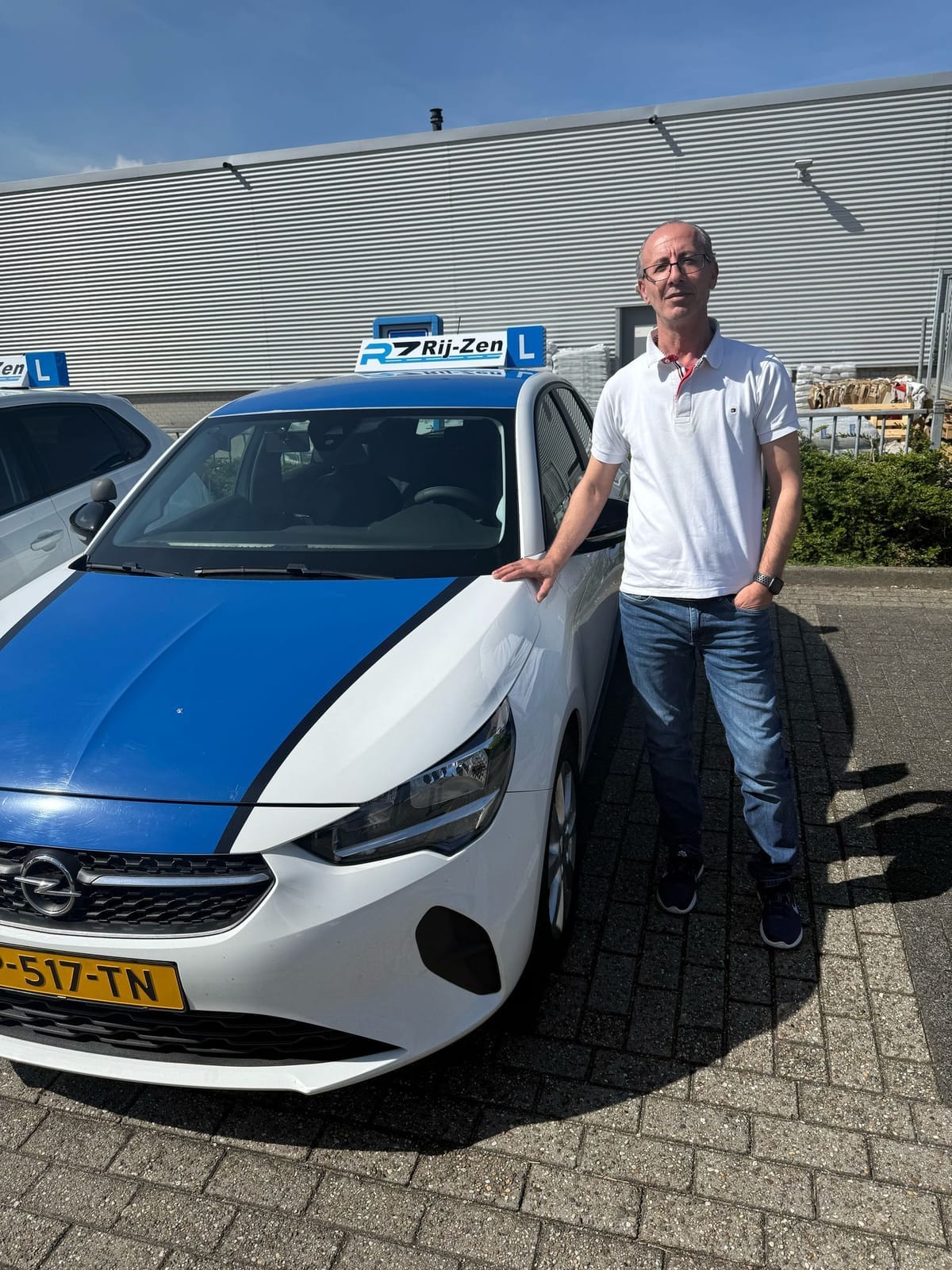 Adel, Auto-instructeur bij Rij-Zen